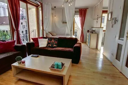 Apartment Grand Adventure Budapest Hungary